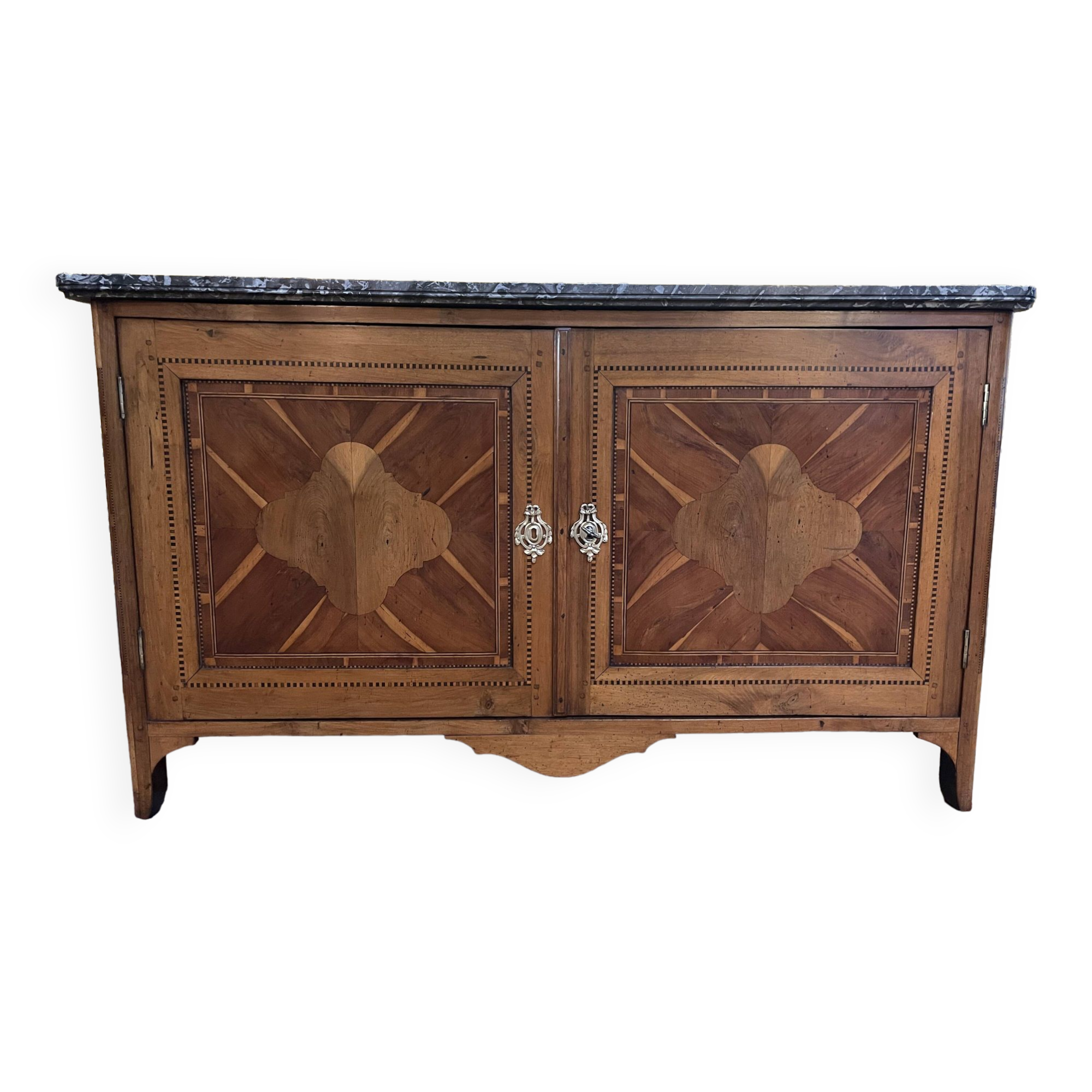 Buffet bas époque Louis XVI en marqueterie