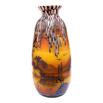 Vase Art Déco en verre peint et émaillé, signé Clio, circa 1920