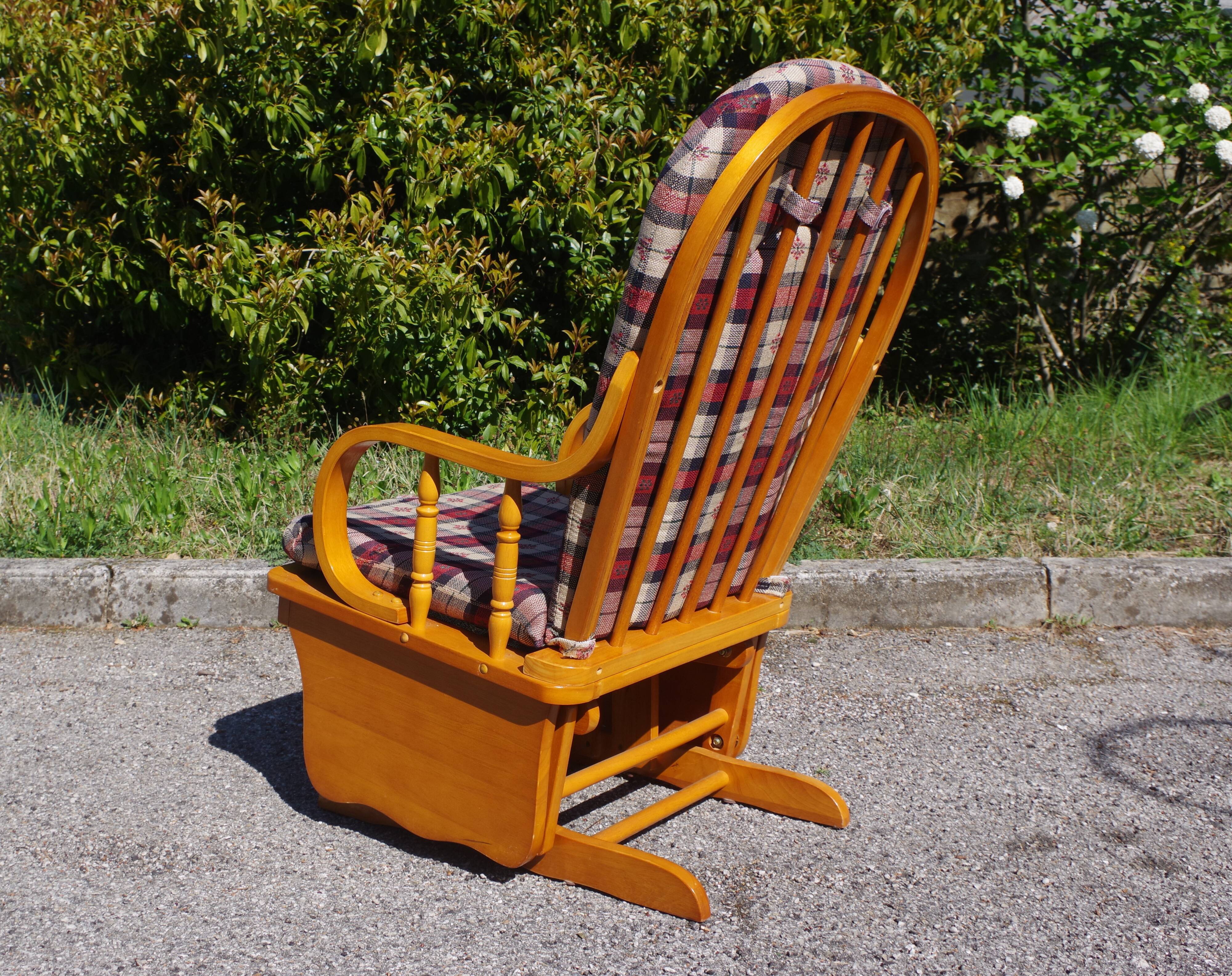 Rocking chair in pine, 1970s