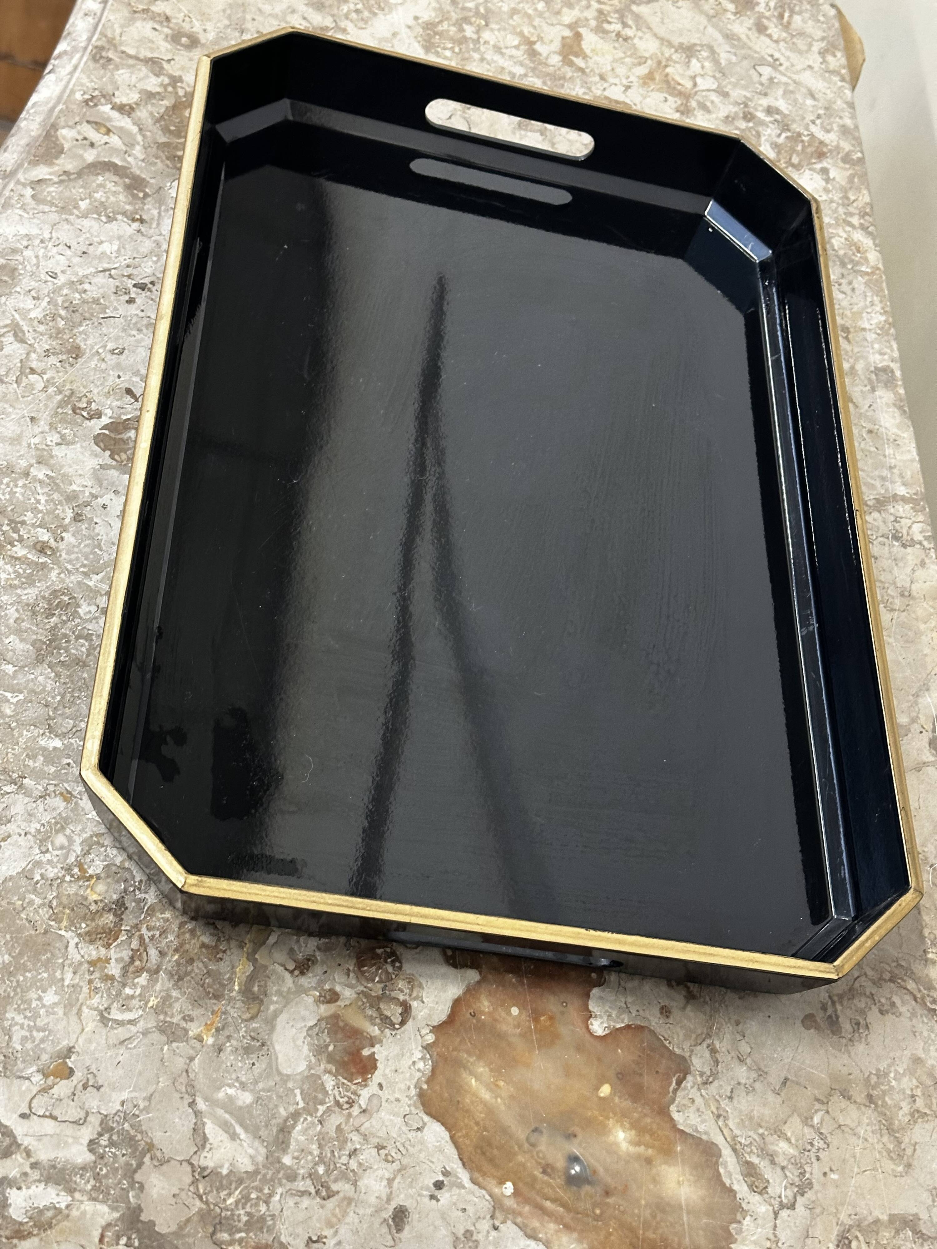 Japanese tray in black and gold lacquered wood