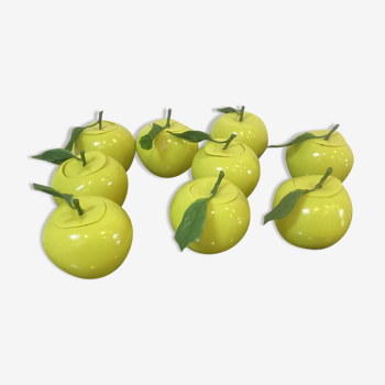 Pommes en plastique