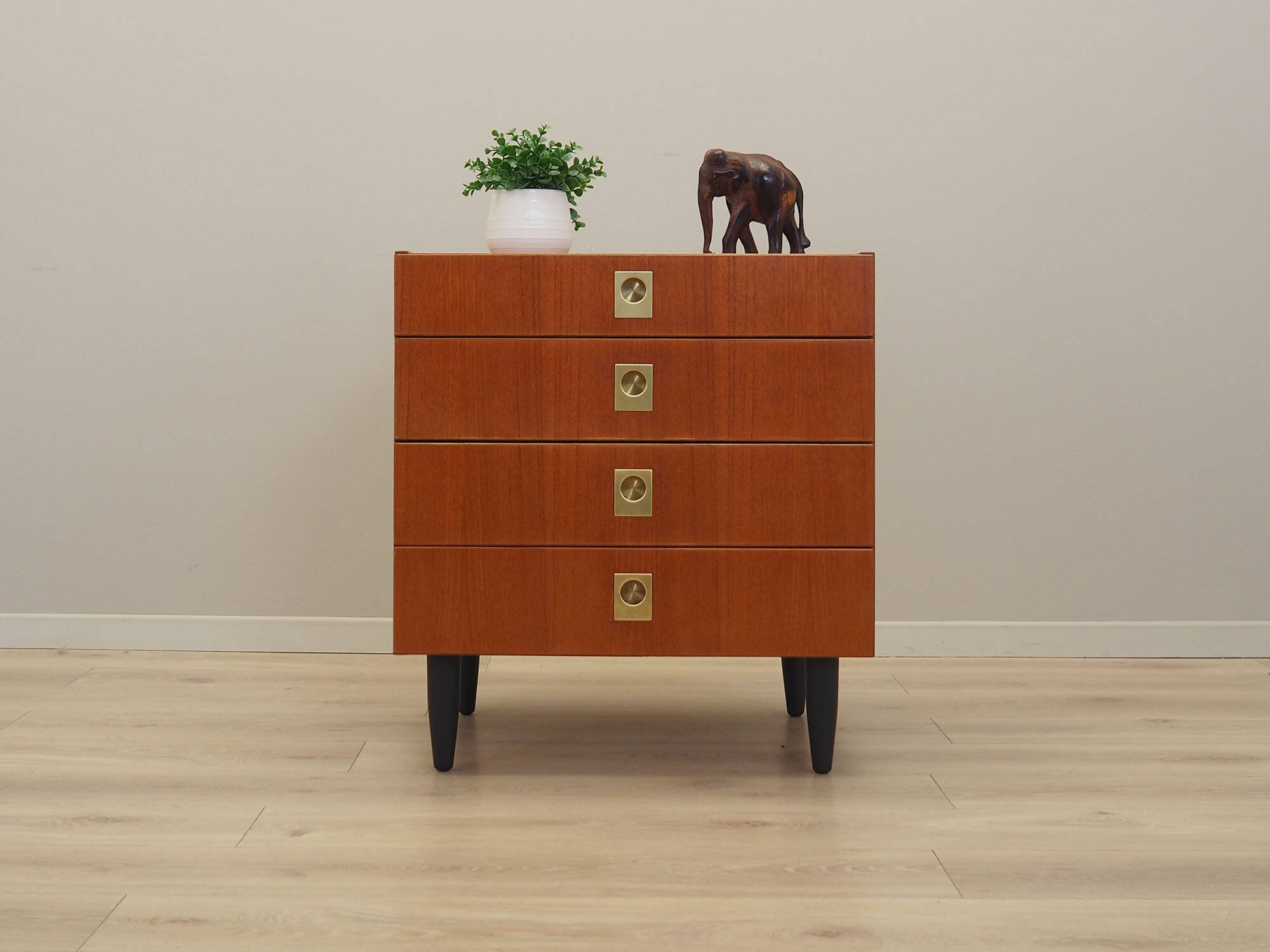 Teak chest of drawers, Danish design, 1970s, production: Denmark