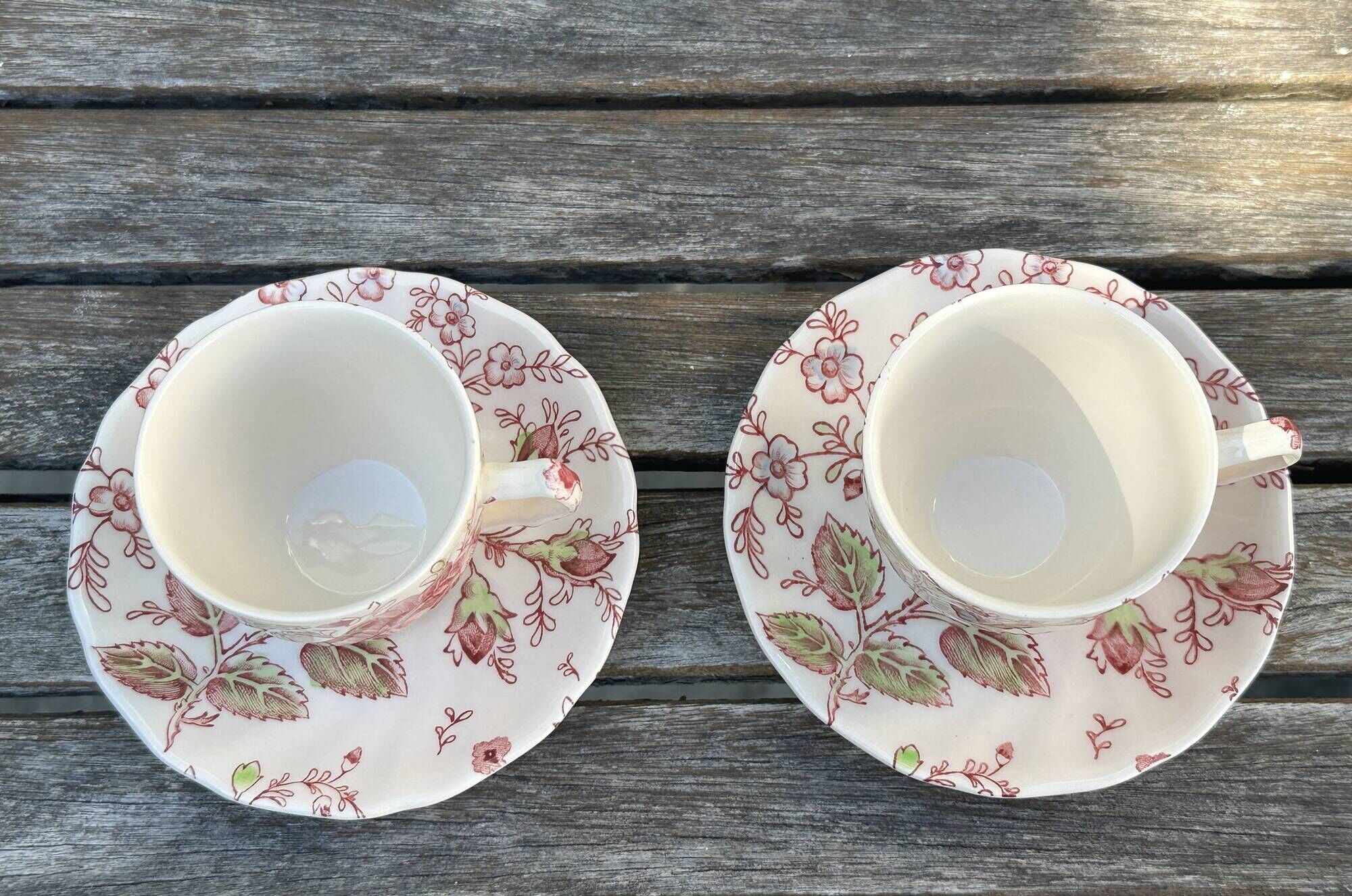 Pair of coffee cups in English earthenware Johnson Brothers Rose Chintz
