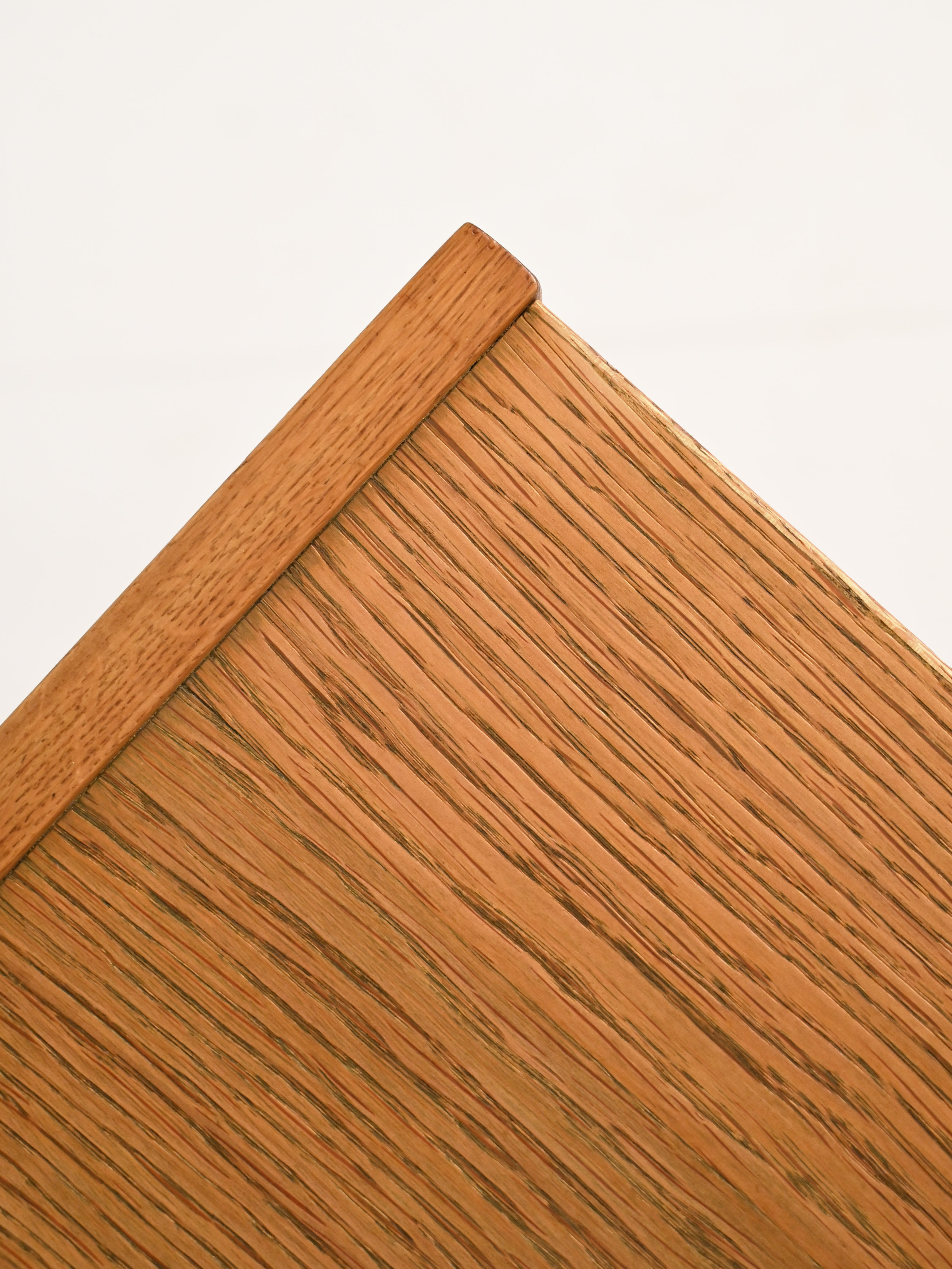 Oak sideboard with retractable doors