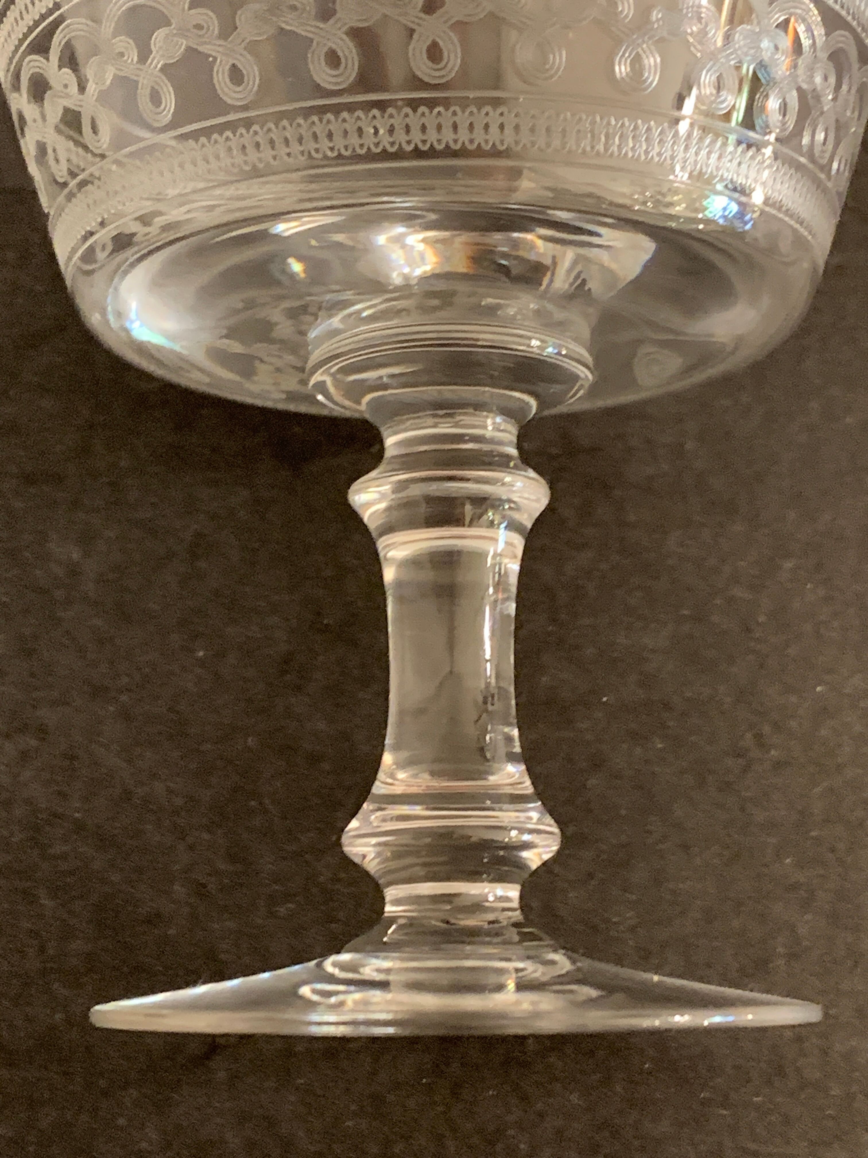 4 coupes à champagne en cristal taillé et soufflé