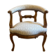 Fauteuil de bureau en noyer du XIX ème, entièrement garni et retapissé.