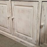 Buffet with 2 glass doors