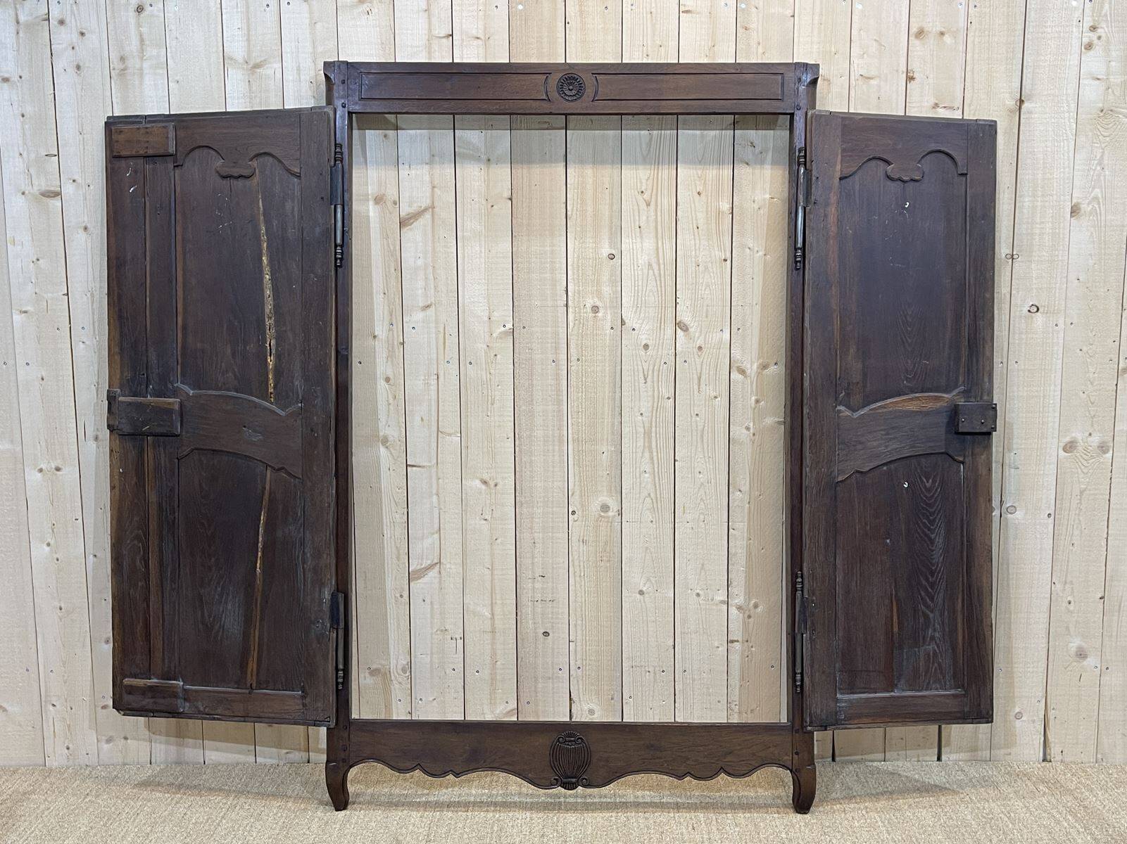 18th-century oak wardrobe front