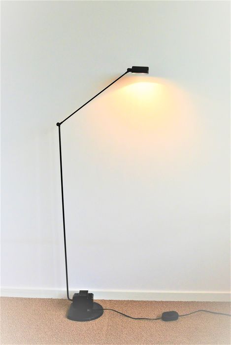 Daphine floor lamp by Tommaso Cimini