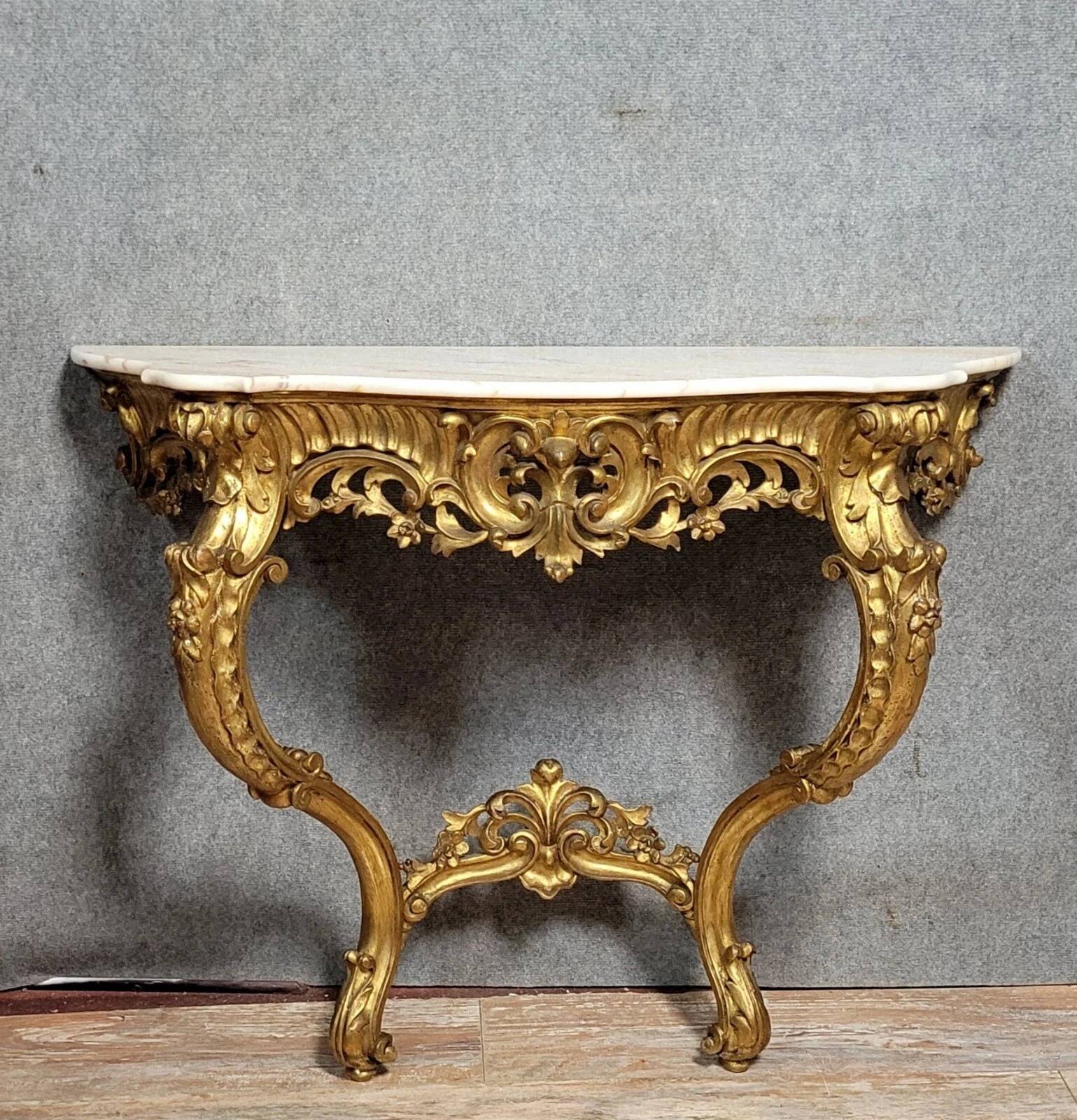 Louis XV style Venetian curved console in gilded wood circa 1900