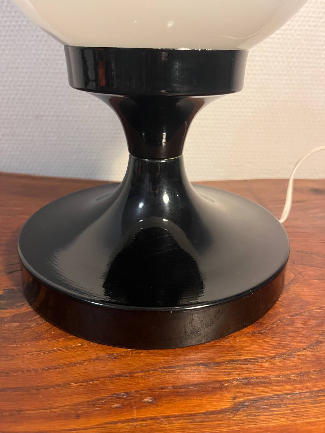 Opaline and black metal table lamp, 1980s