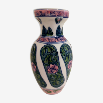 Chinese style porcelain vase