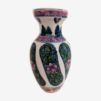 Vase en porcelaine style chinois