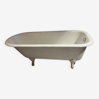 Cast iron lion's feet bathtub early 20th century