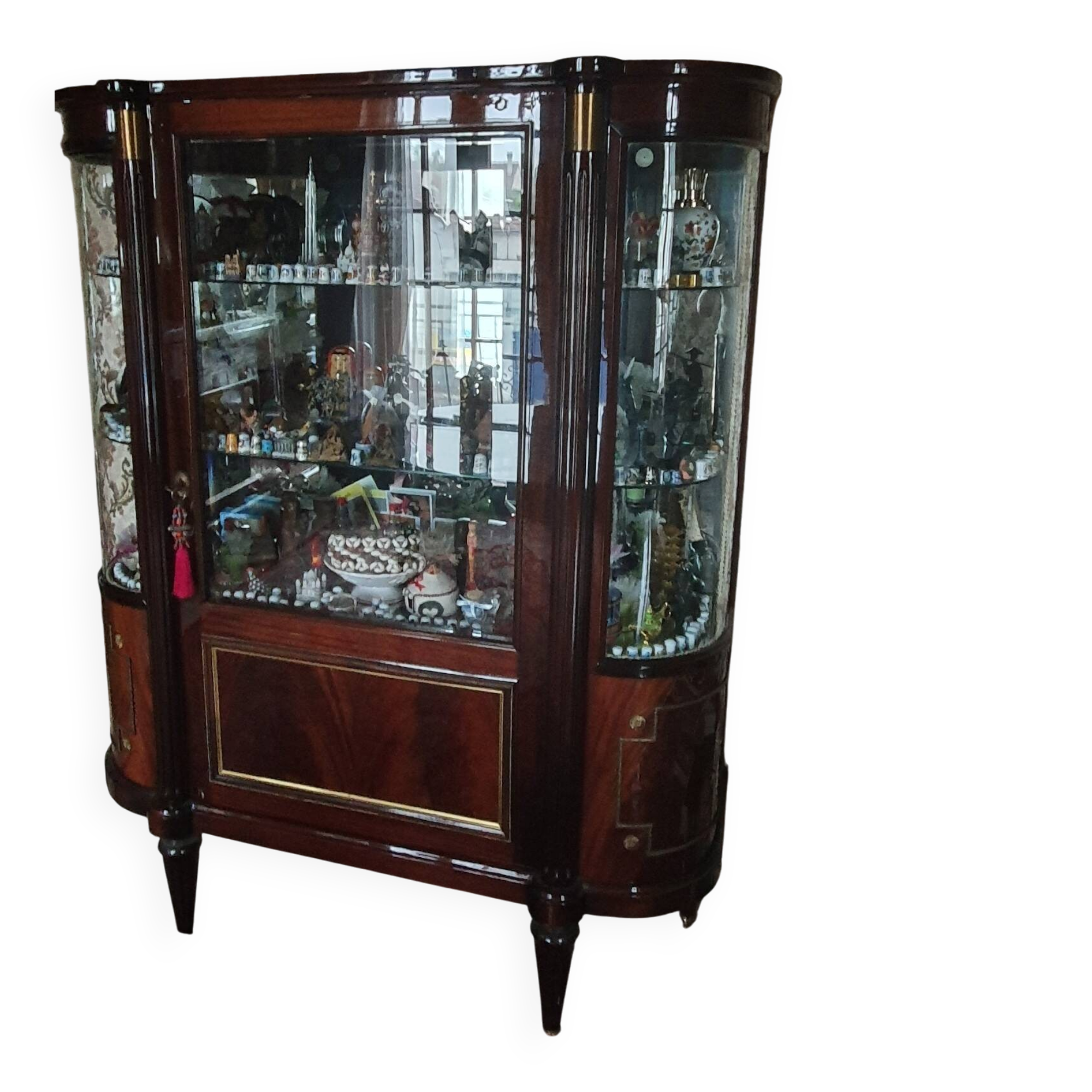 Louis XVI style display cabinet in varnished mahogany wood.