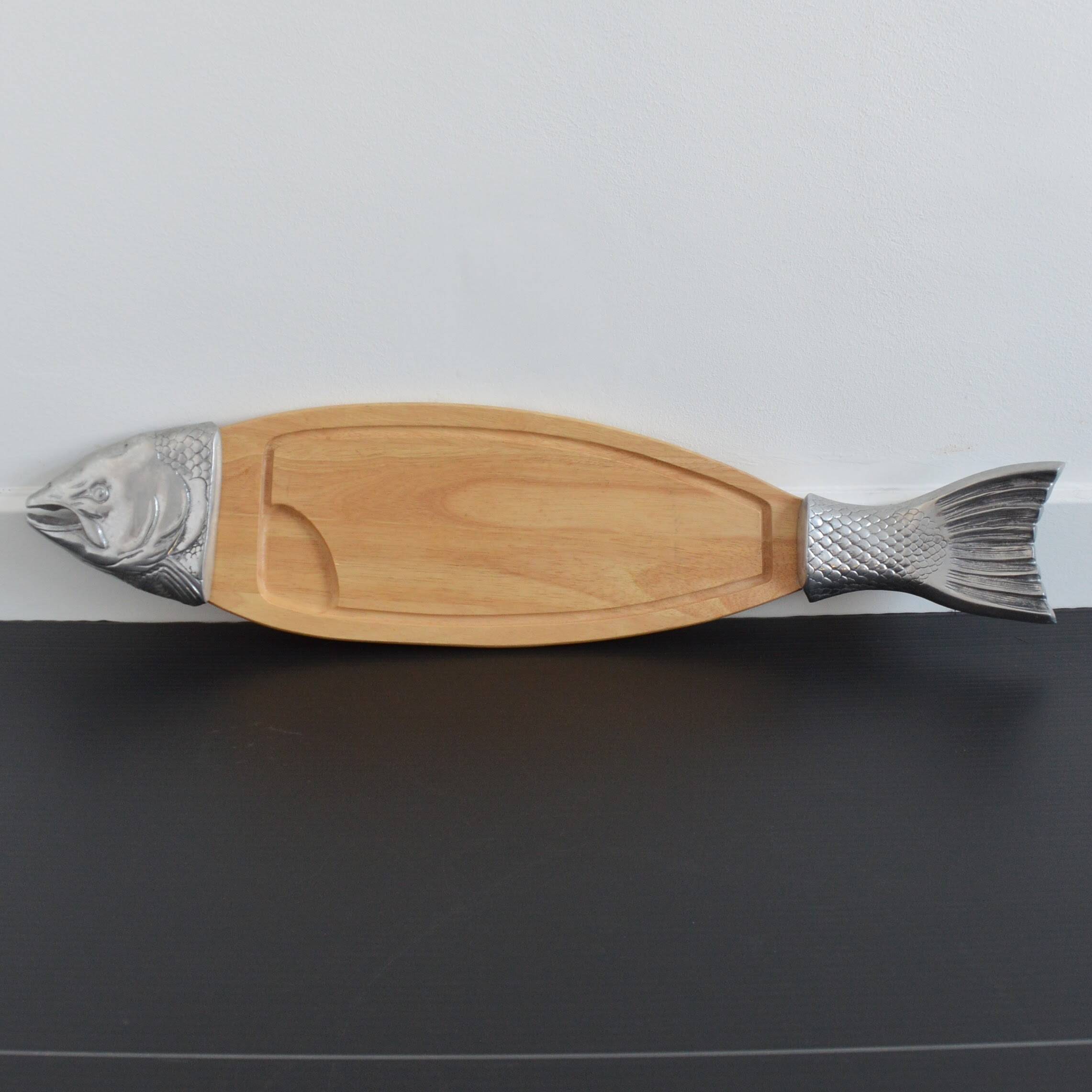 Fish serving tray / Wood & cast aluminum 1970s vintage