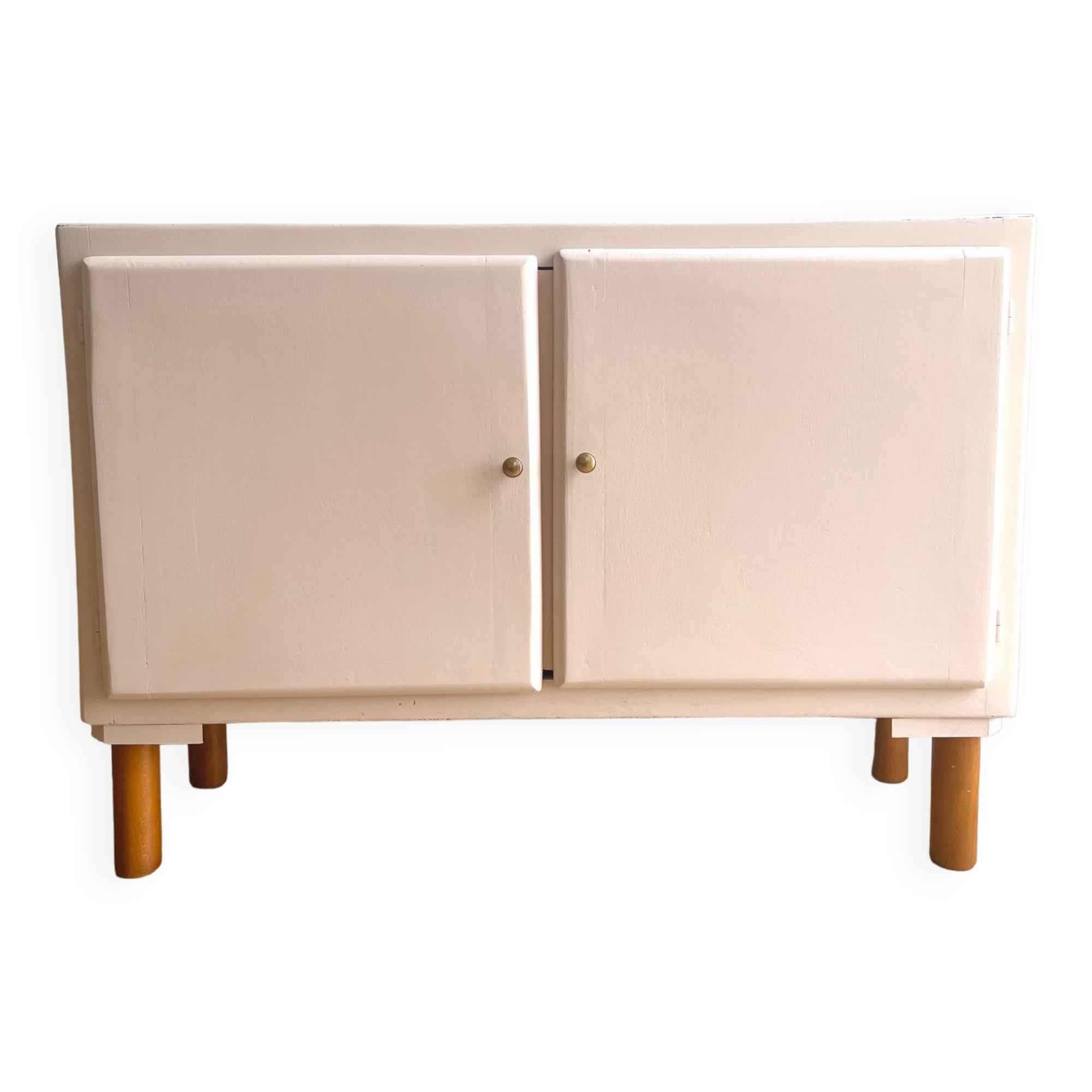 Mado type base cabinet