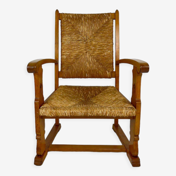 Fauteuil Gothique Art & Crafts en chêne et assise paillée, vers 1900