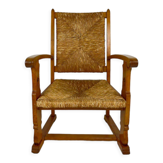 Fauteuil Gothique Art & Crafts en chêne et assise paillée, vers 1900