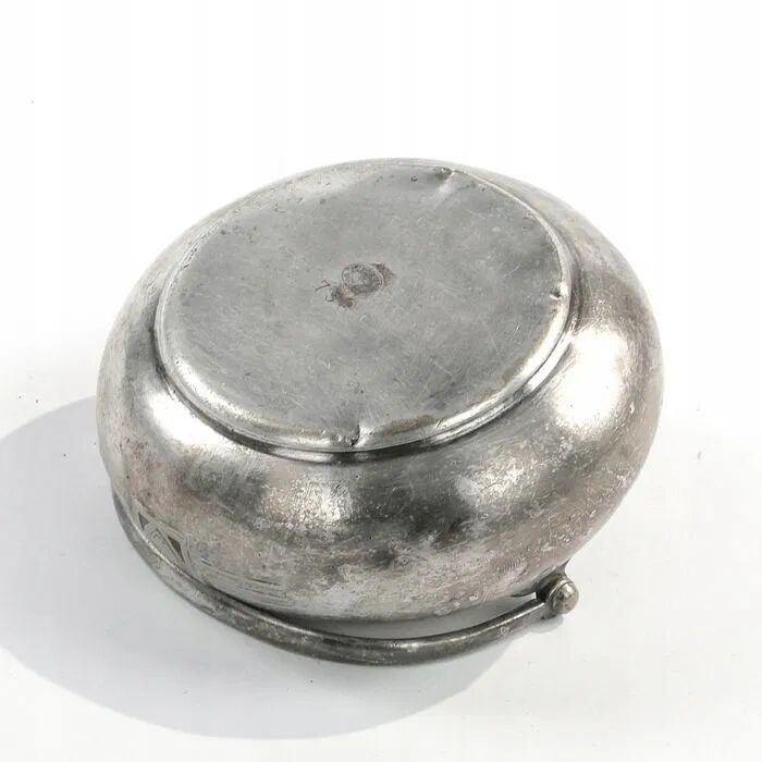 R8H Br. Henneberg - sugar bowl in Art Nouveau style