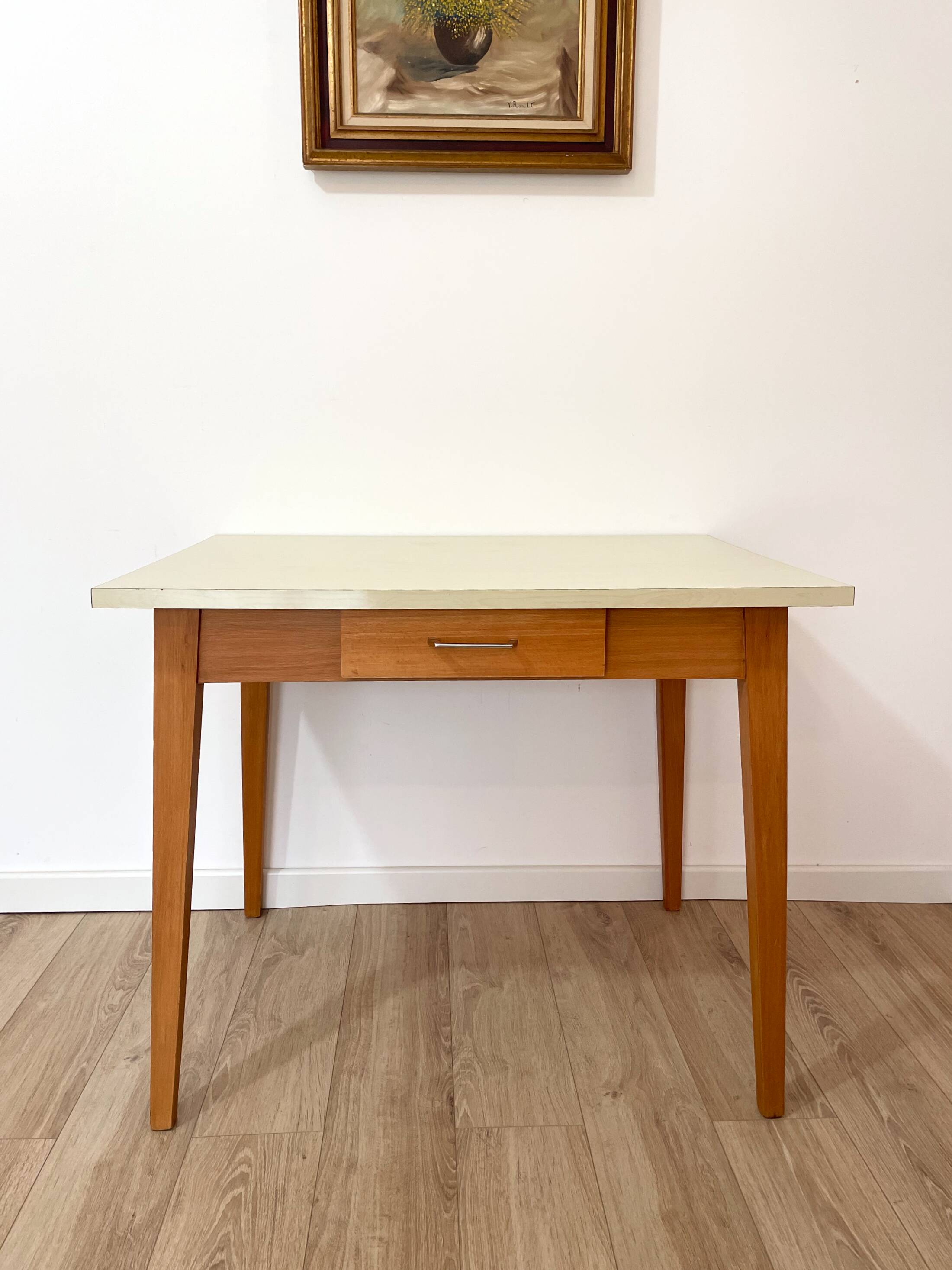 Formica table