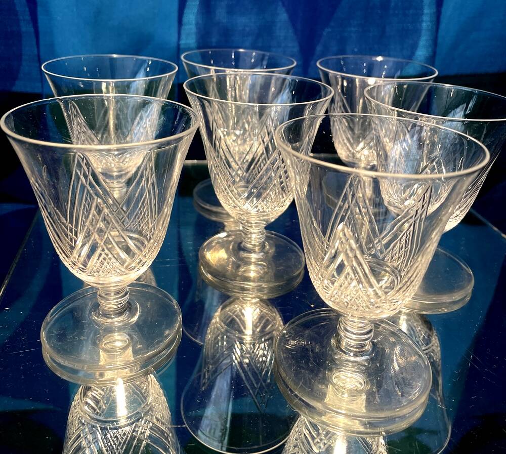 SET OF 7 ST LOUIS CRYSTAL LIQUEUR GLASSES ART DECO VOSGES MODEL