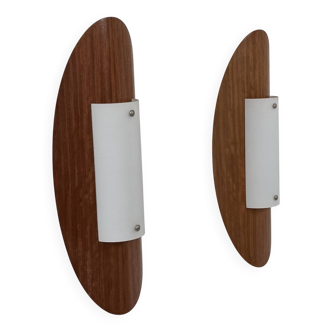 Pair of vintage wall lights in thermoformed wood and opaline glass, France, 1980.