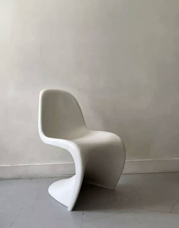 Chaise S blanche design monobloc de Verner Panton blanche édition Vitra