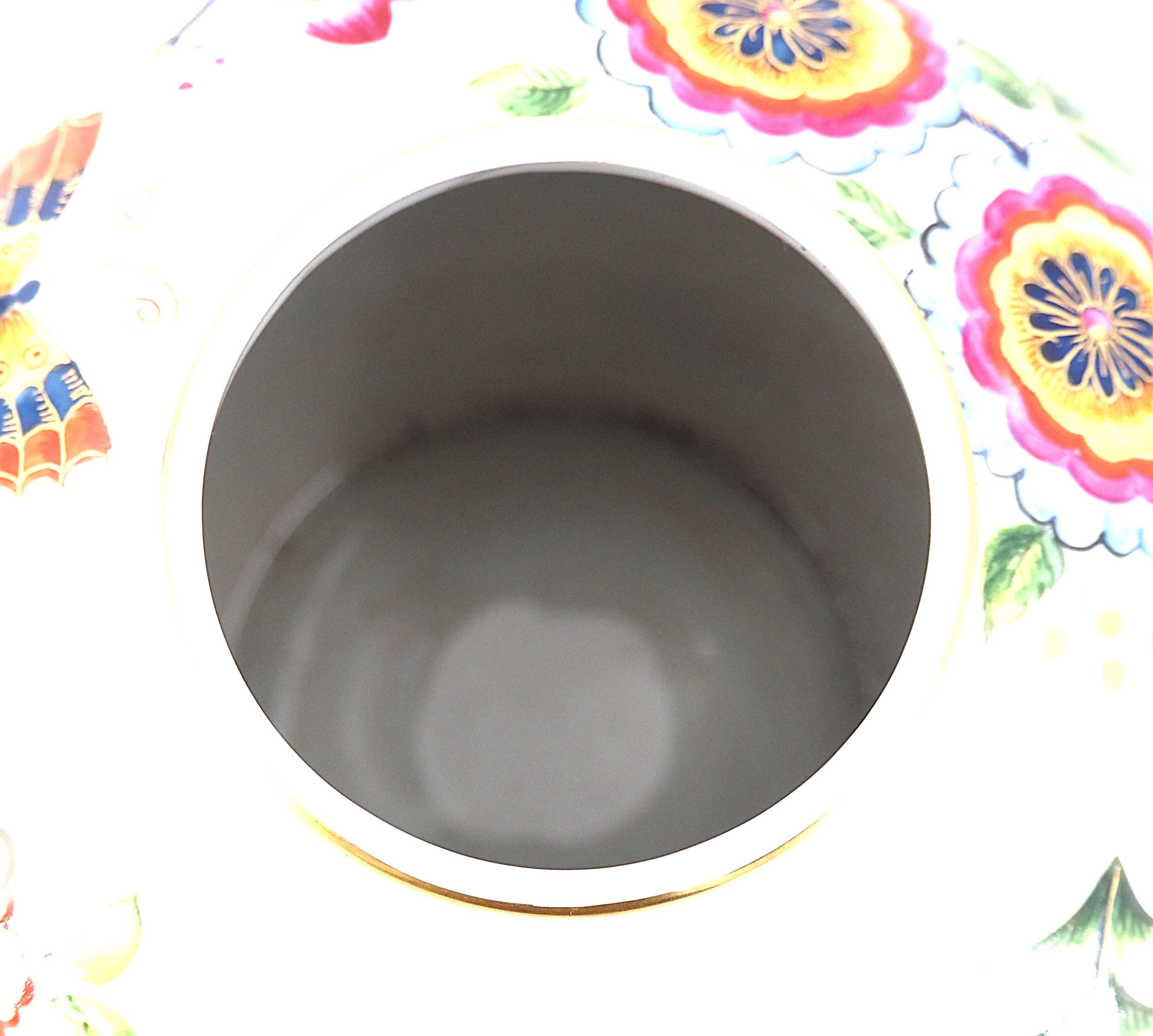 Le Tallec in Paris, complete covered porcelain pot, signed, excellent condition.