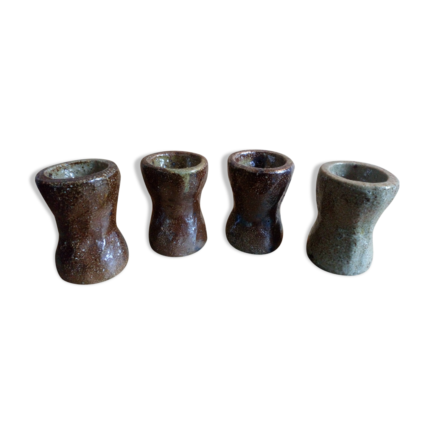 Four popular art cockroaches in heavy