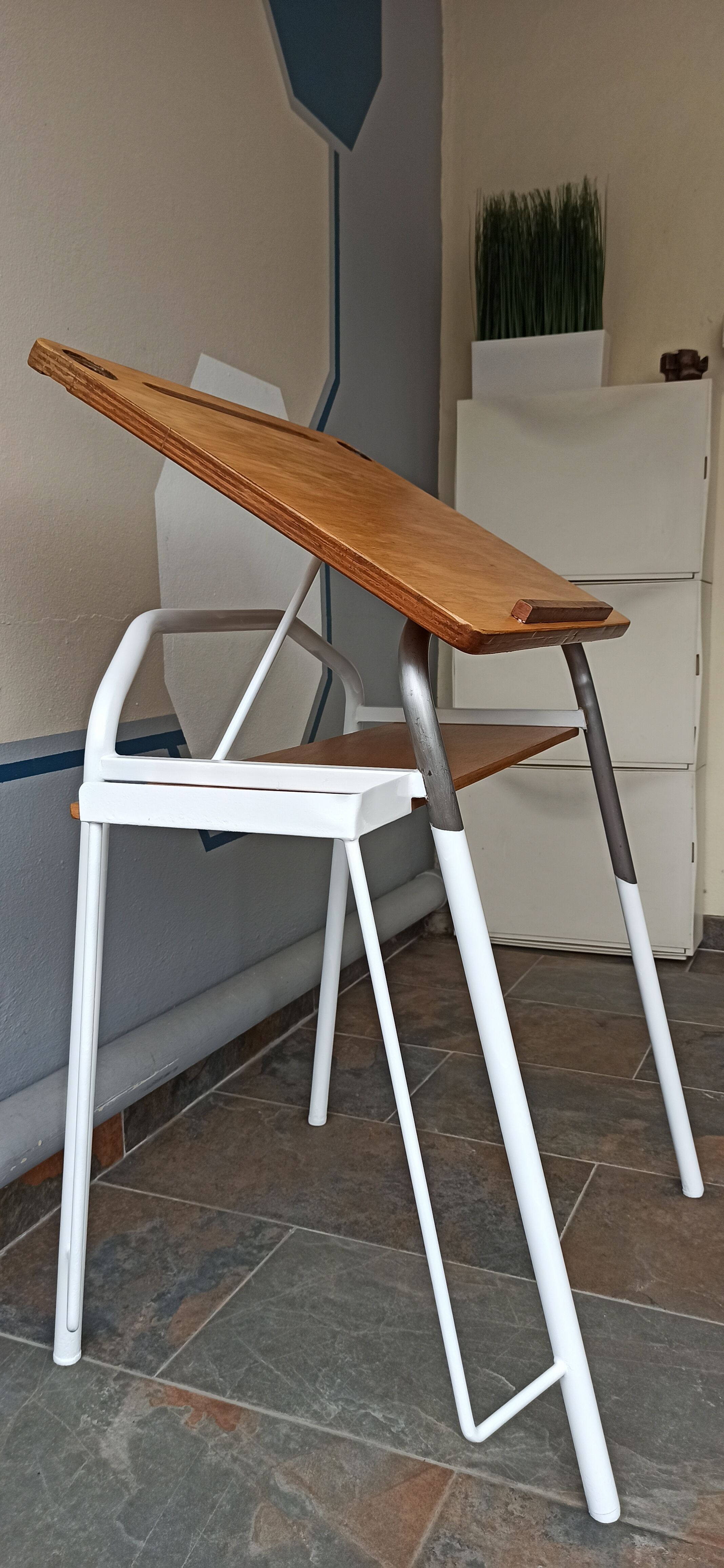 School desk / vintage drawing table