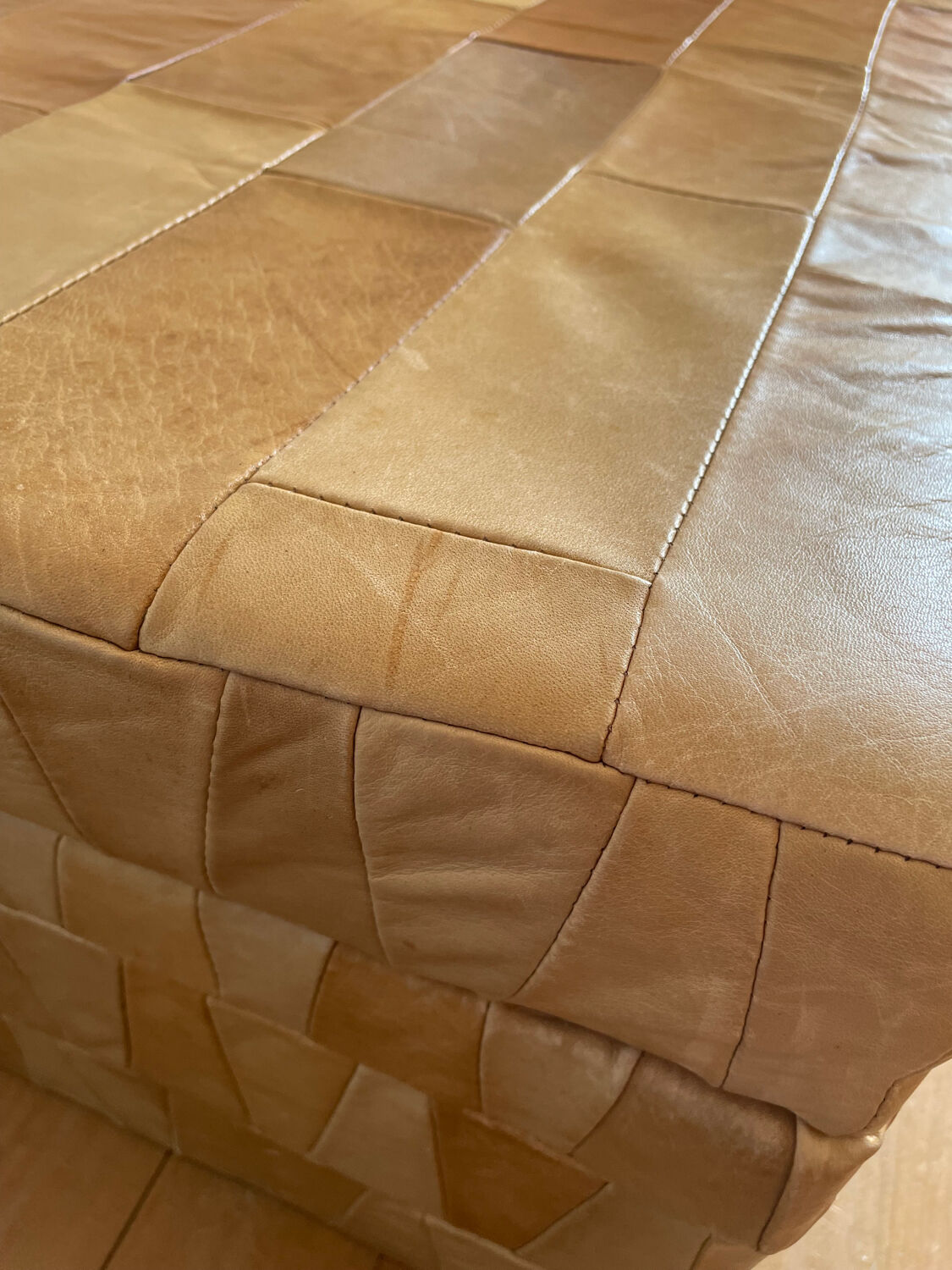 Banc pouf coffre en cuir patchwork  De Sède