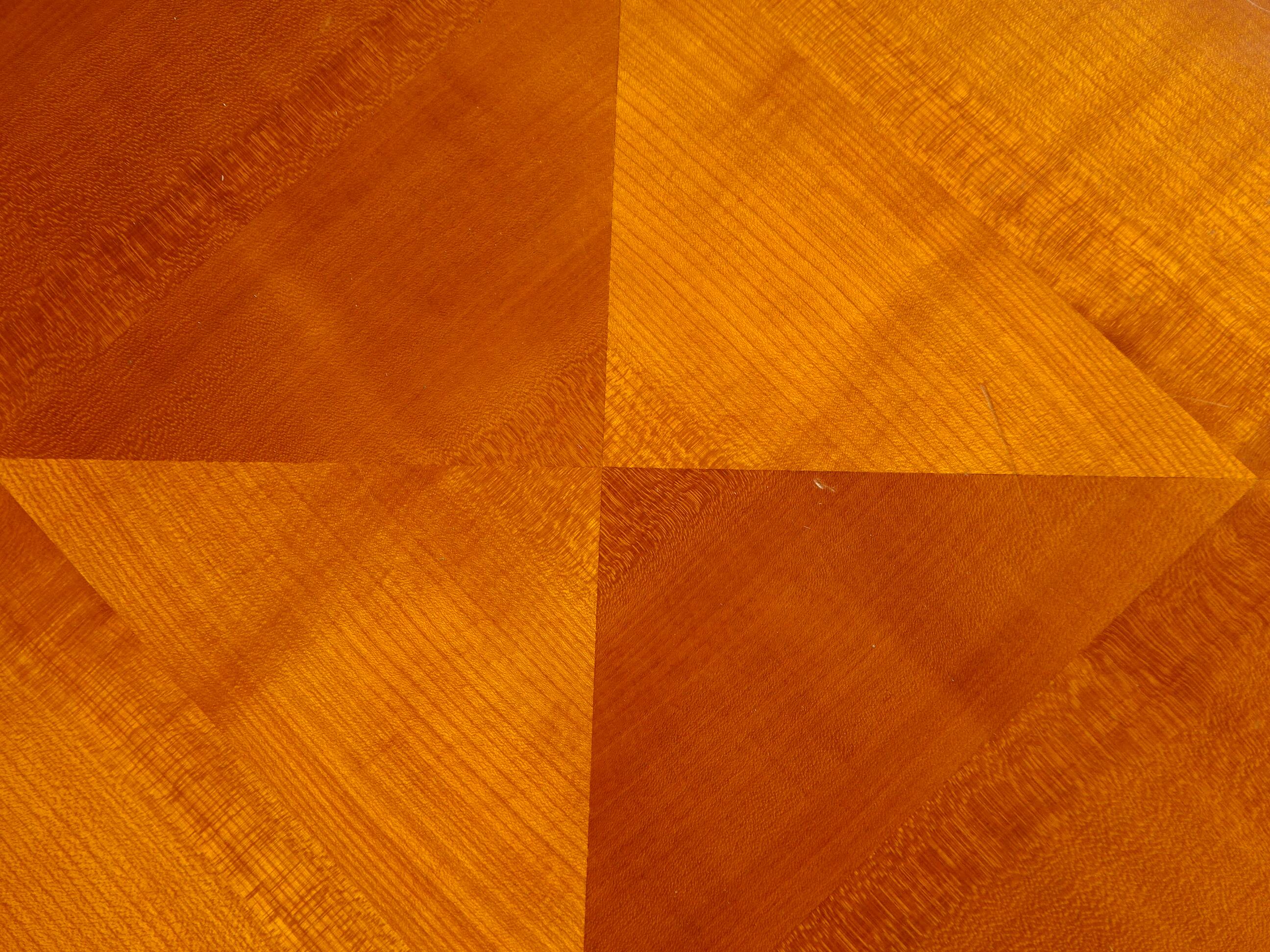 Coffee table, rises and opens, inspired by Albert Ducrot.