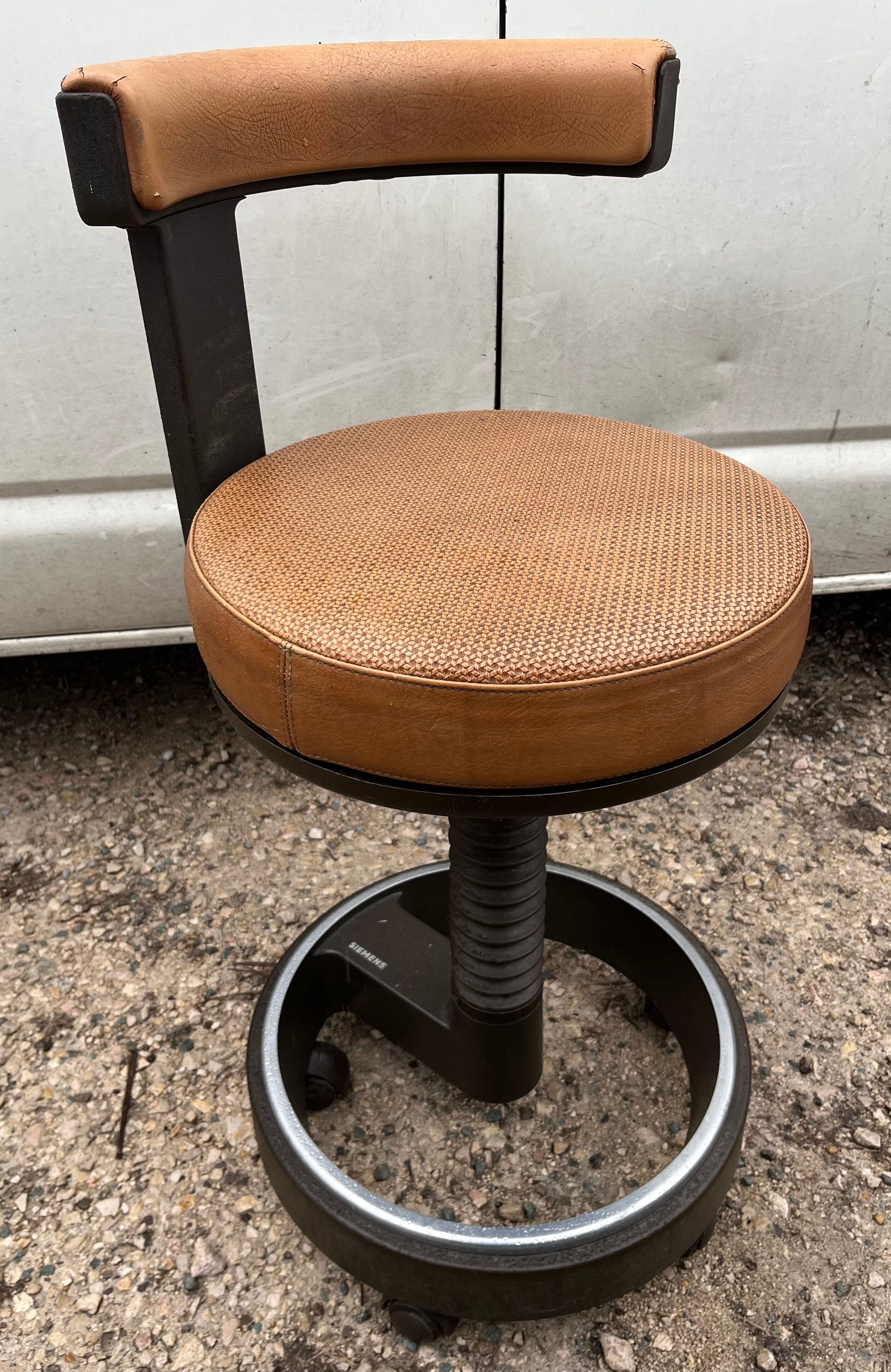 Sirona chair for Siemens