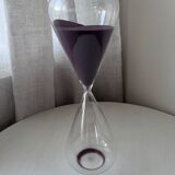 Glass hourglass