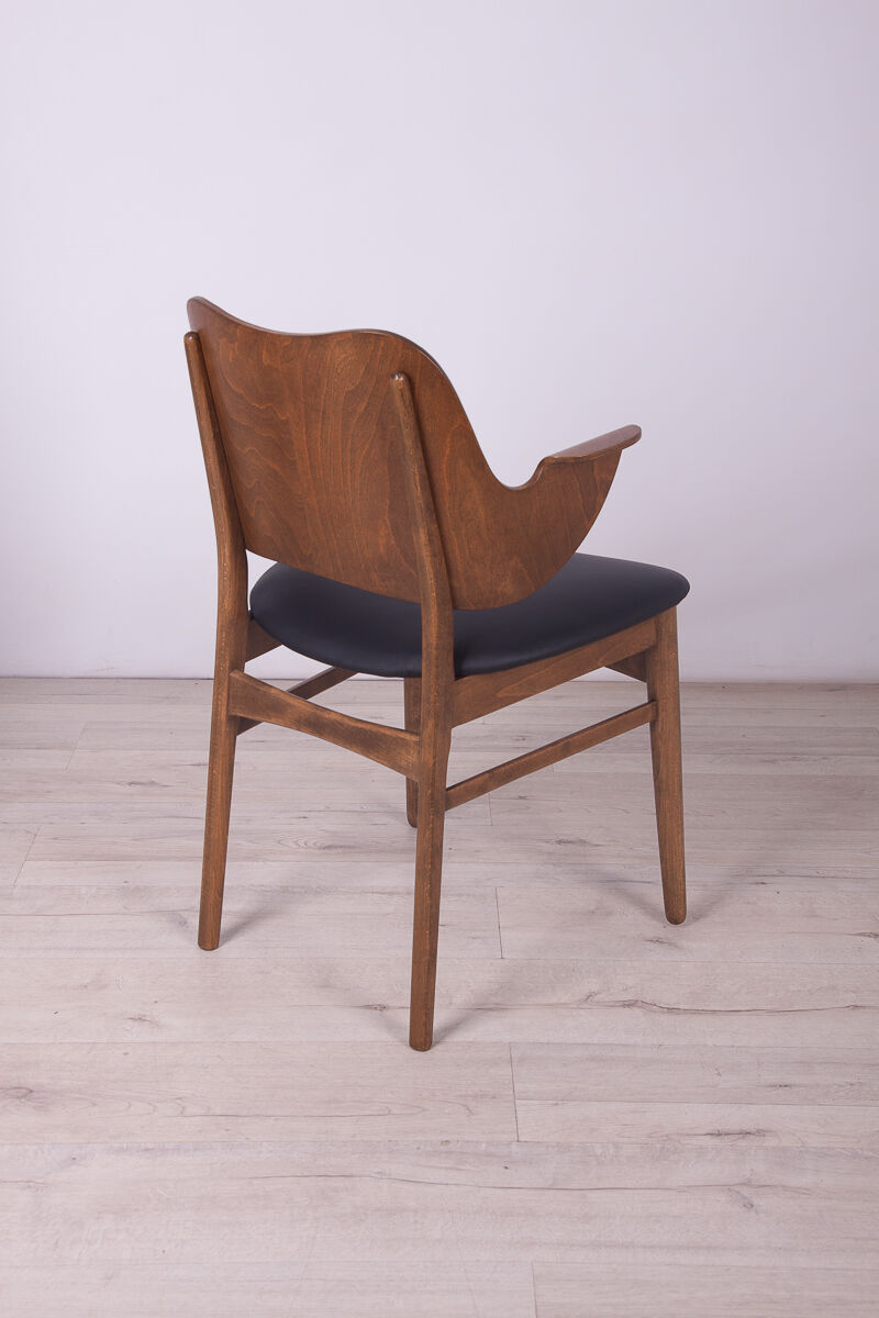 Model 107 armchairs by Hans Olsen for Bramin, 1950