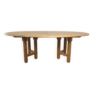 Oval Extendable Oak Dining Table by Guillerme & Chambron for Your Home, 196