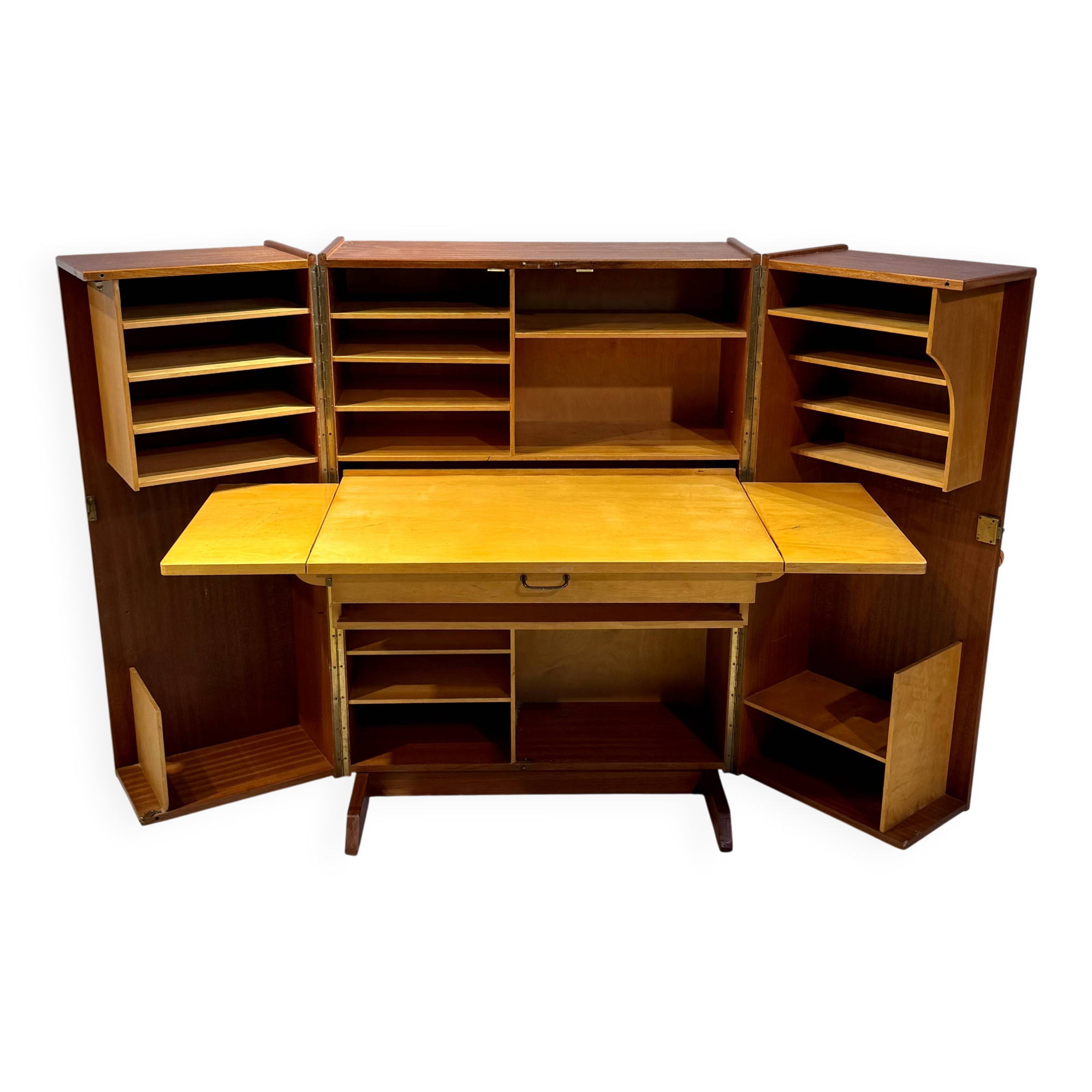 Ernst mummenthaler & otto meier office "magic box" or trunk office