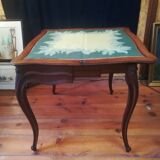 Table à jeu style Louis XV en noyer