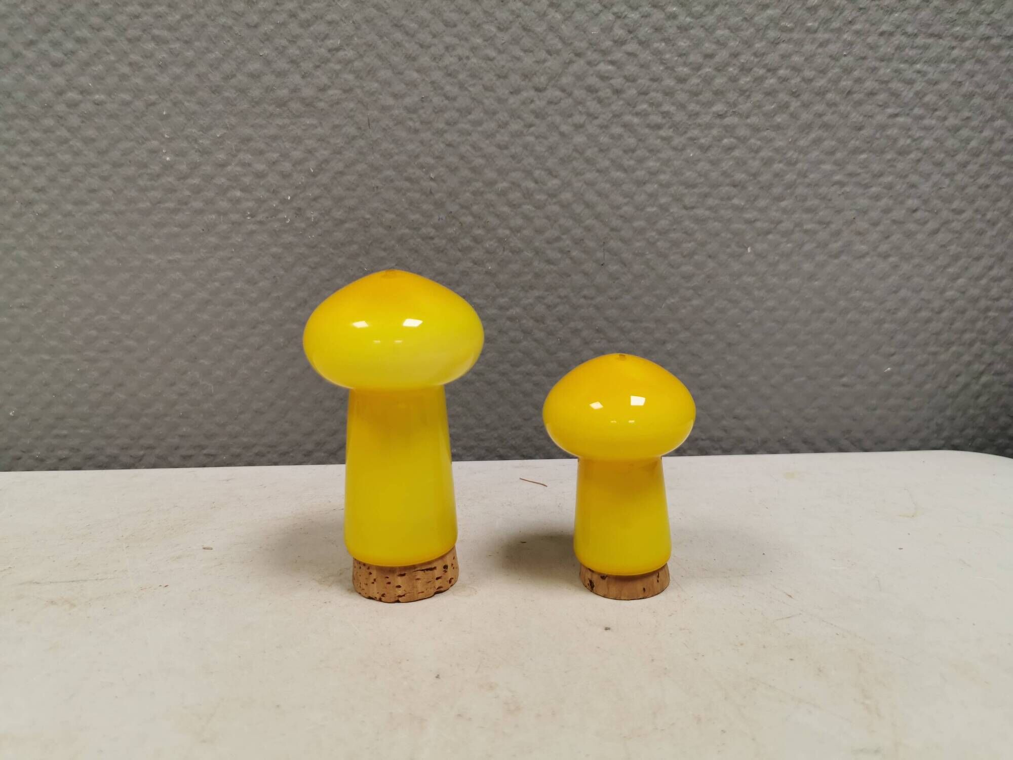 Two Holmegaard ‘Palet’ salt and pepper shakers. Michael Bang, yellow 1960s