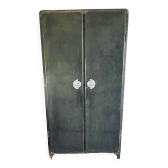 Armoire en metal vintage style industriel 1950