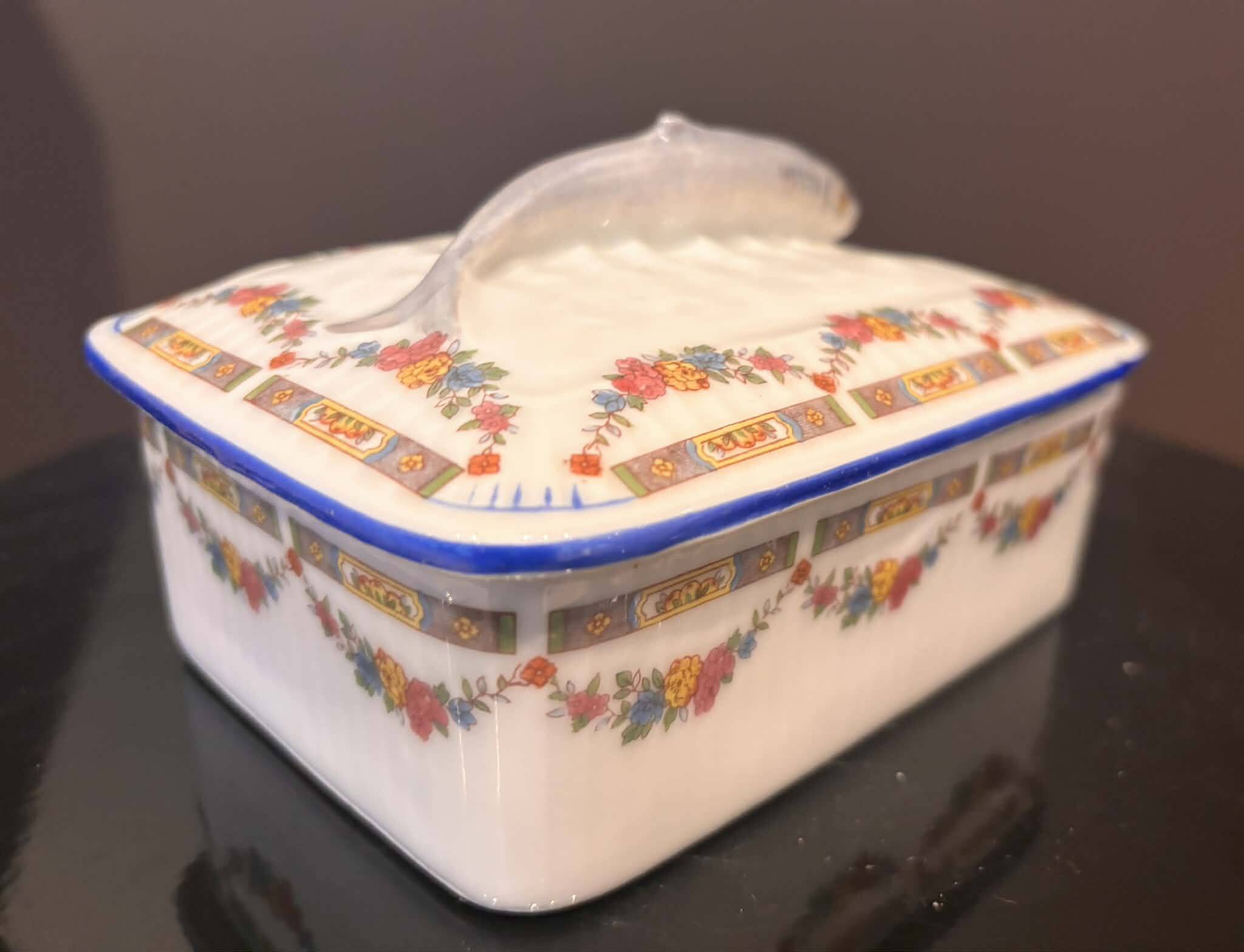 Butter dish