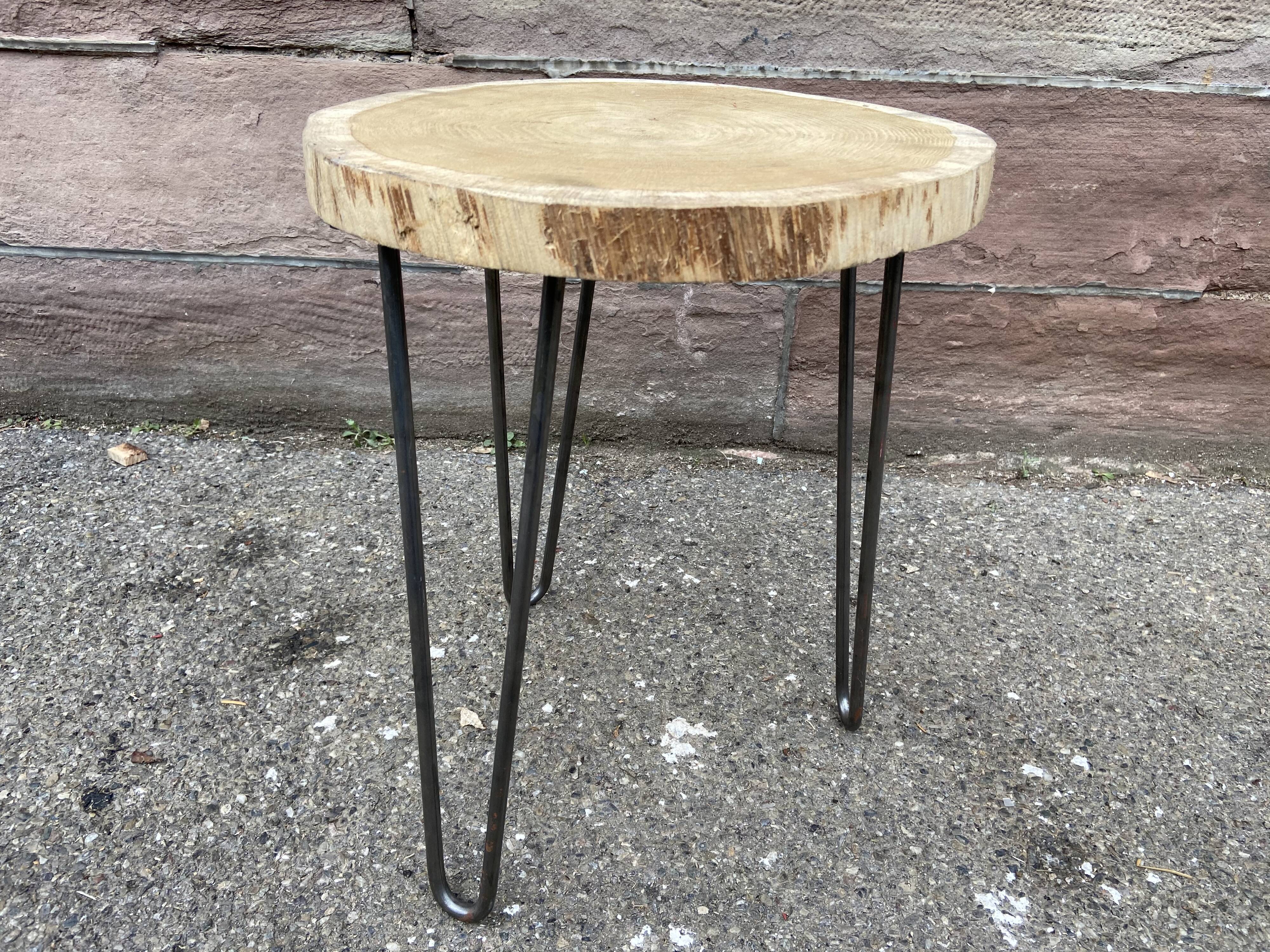 Industrial haerpin pinhead tabouret