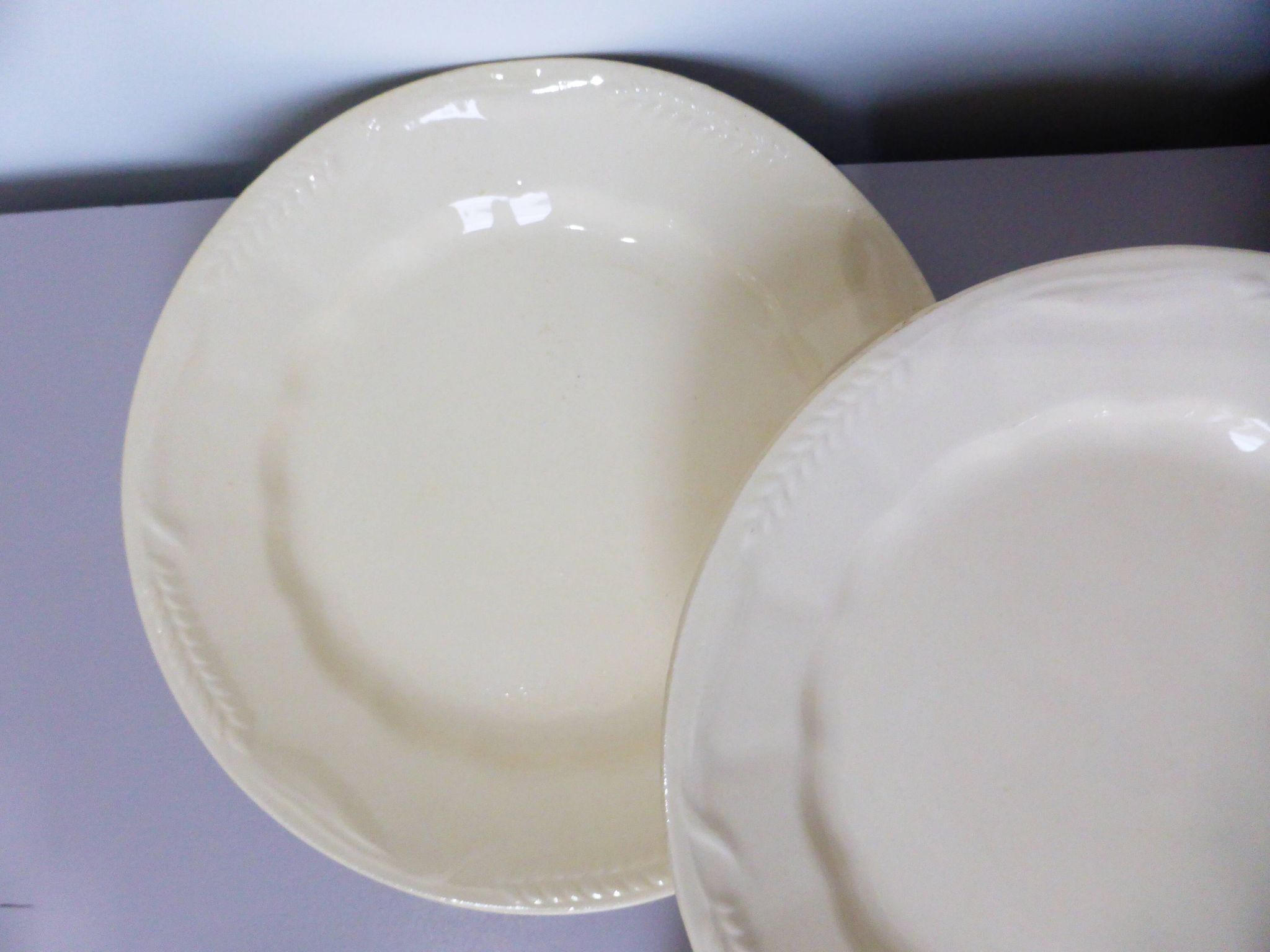 Set of 4 vintage flat plates from Moulin des Loups and St Amand 210369