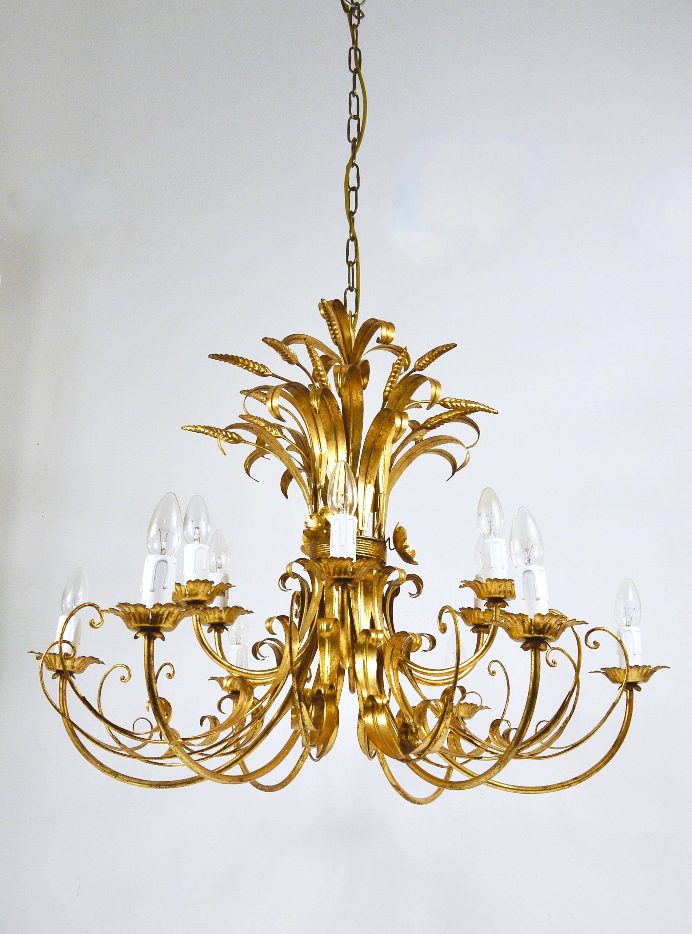 Hans Kögl XL Hollywood Regency golden wheat floral bouquet in iron, 1970s