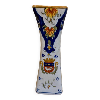 Old bonsecours earthenware vase