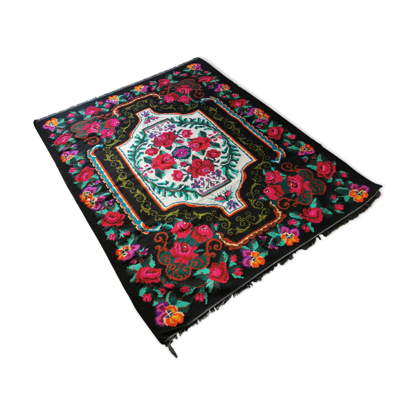 Moldovan kilim carpet