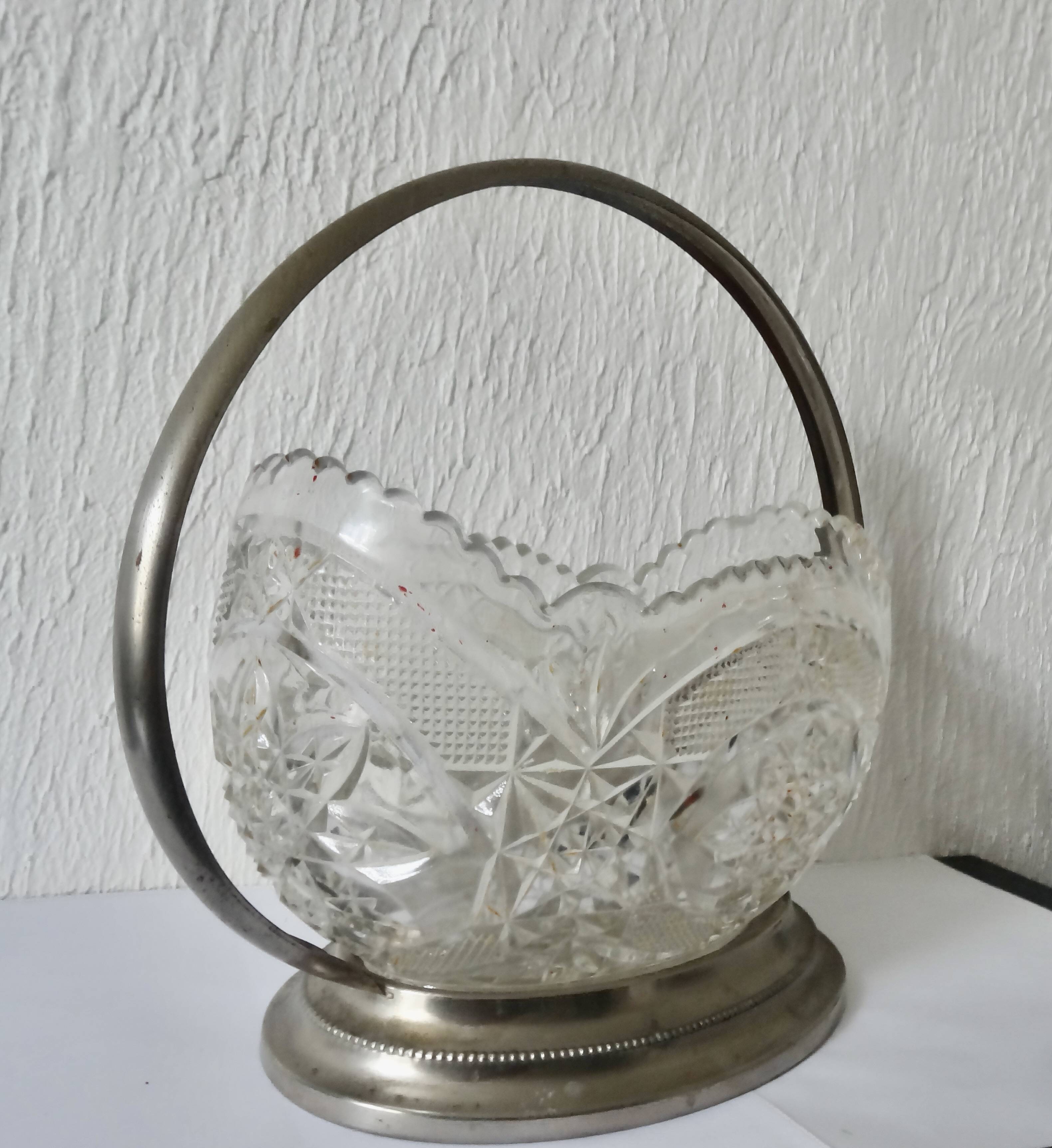 art deco basket