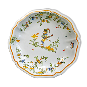 Decorative plate moustiers