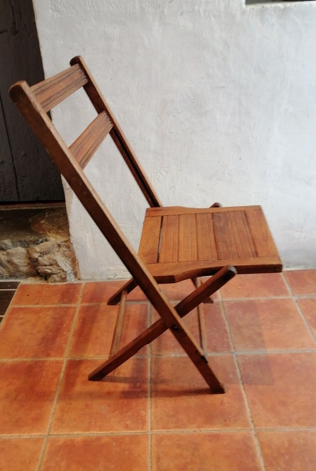 Wooden folding chair